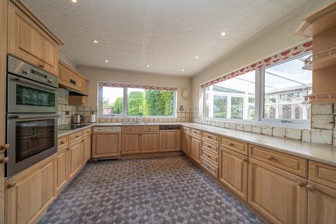 3 bedroom detached house for sale, Hog Lane, Ashley Green HP5