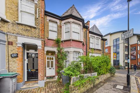 67a Rangemoor Road, London, N15 4NA