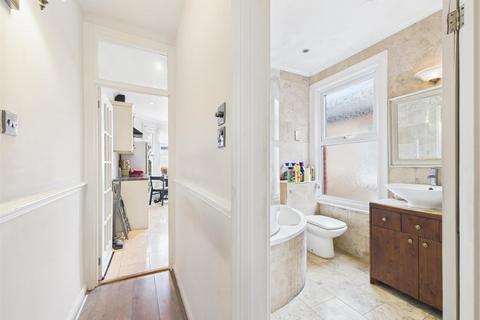 67a Rangemoor Road, London, N15 4NA
