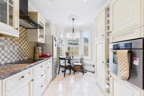67a Rangemoor Road, London, N15 4NA