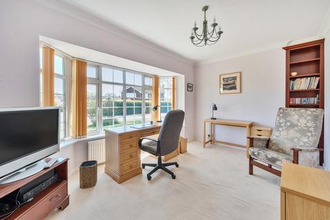 4 bedroom detached house for sale, Holmwood Close, East Horsley, KT24