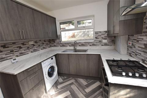3 bedroom semi-detached house for sale, Raywood Close, Yeadon, Leeds, West Yorkshire