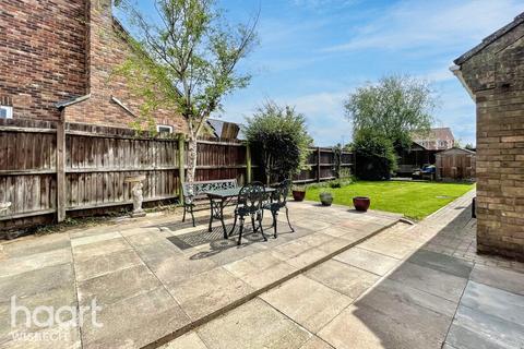 Selwyn Corner, Guyhirn