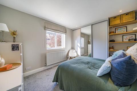 2 bedroom flat for sale, Hayter Road, London