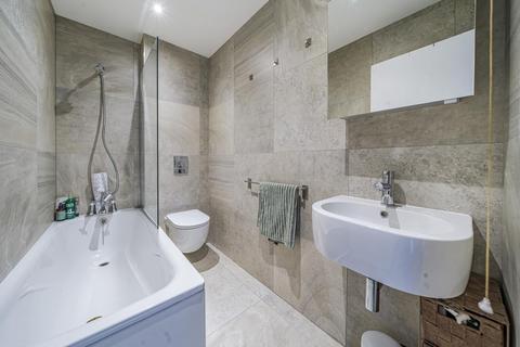2 bedroom flat for sale, Hayter Road, London