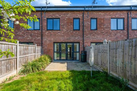 undefined, Reynard Way, Brentford, TW8
