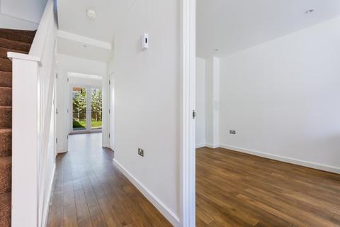 undefined, Reynard Way, Brentford, TW8