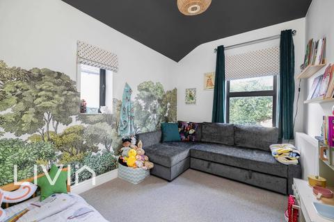 9 Cedar Road, Croydon, CR0 6UG