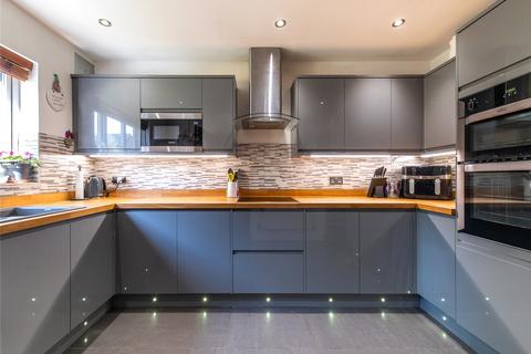 4 Demelza Close, Cuxton, Rochester, ME2 1ED