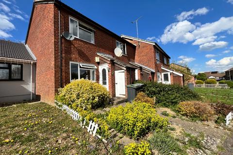 2 bedroom semi-detached house for sale, Repton Close, Luton, Bedfordshire, LU3 3UL