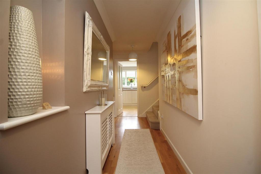 Hallway.JPG