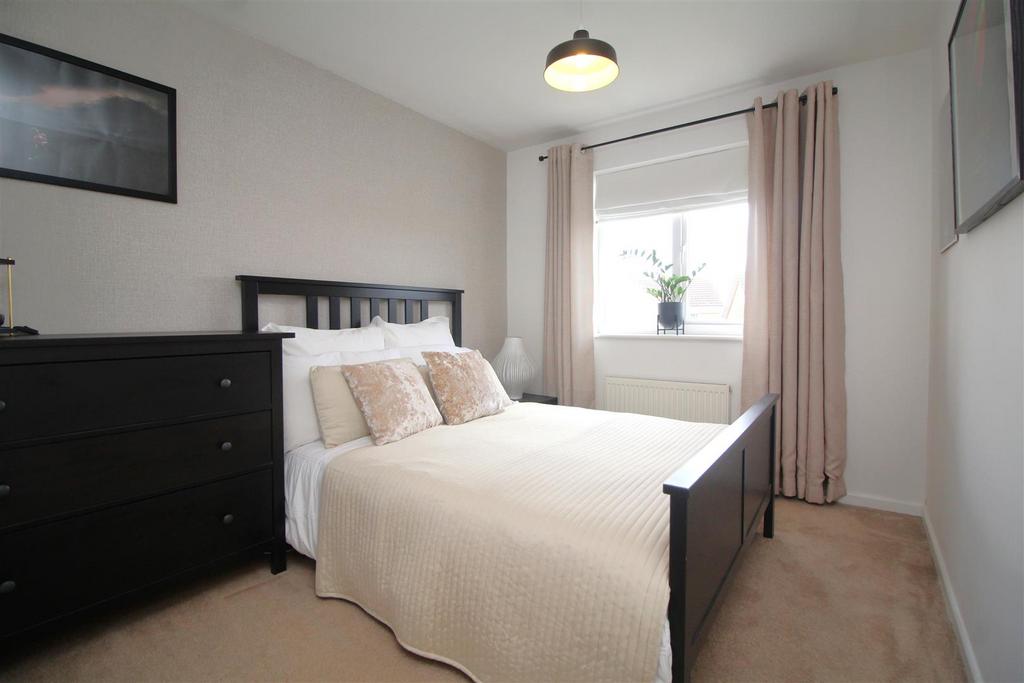 Bedroom 2 .JPG