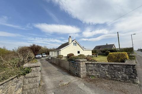 undefined, High Street / A4080, Newborough, Anglesey, LL61
