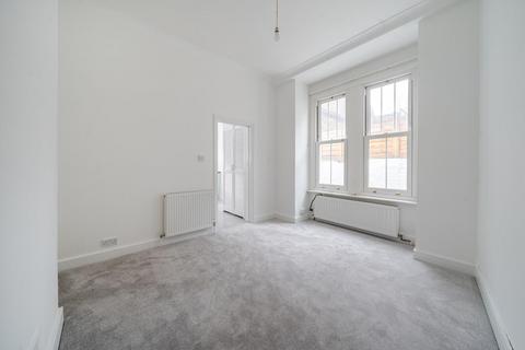 2 bedroom flat for sale, Parkgate Road, Battersea
