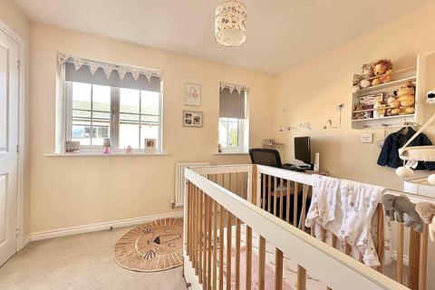 4 Damselfly Road, Northampton, NN4 9ES