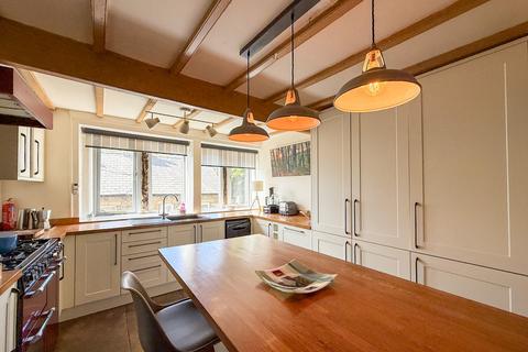3 bedroom character property for sale, Radcliffe Road, Huddersfield HD7