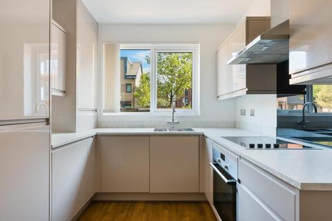 undefined, Reynard Way, Brentford TW8