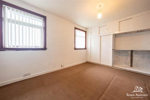 35 Balunie Crescent, Dundee, DD4 8PX