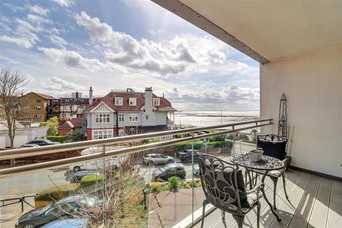 2 bedroom apartment for sale, 22-23 The Leas, Westcliff-on-Sea SS0