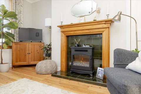 3 bedroom flat for sale, 11 Pentland Avenue, Gowkshill , Gorebridge, EH23