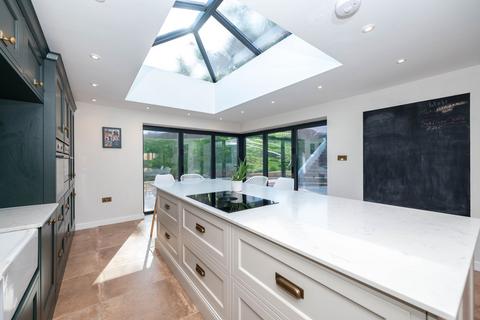4 bedroom detached house for sale, Main Street, Grantham NG32