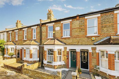 13 Chamberlain Road, London, W13 9EW