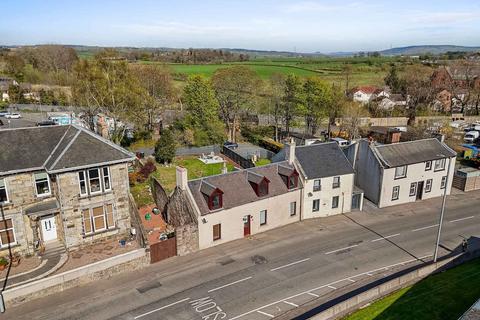 4 bedroom cottage for sale, 54 Main Road, Crookedholm, KA3 6JU