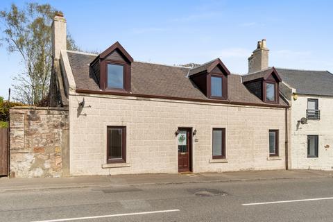 4 bedroom cottage for sale, 54 Main Road, Crookedholm, KA3 6JU