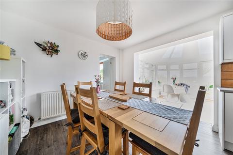 4 bedroom detached house for sale, Hillary Road, Farnham, Surrey, GU9