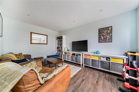 4 bedroom detached house for sale, Hillary Road, Farnham, Surrey, GU9