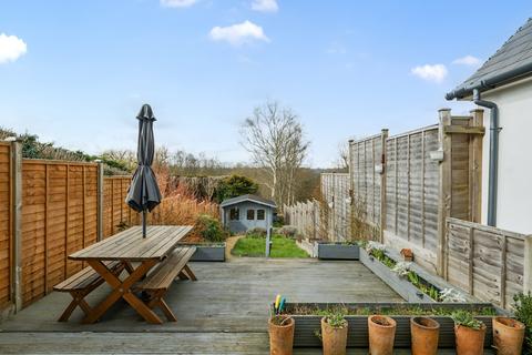 2 bedroom maisonette for sale, Wrecclesham Hill, Wrecclesham, Farnham, Surrey, GU10