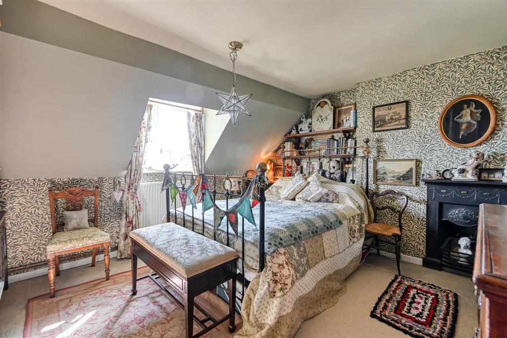 82 Haughton-11.jpg