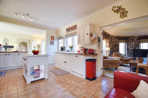 4 bedroom townhouse for sale, Westgate, Louth LN11 9YH