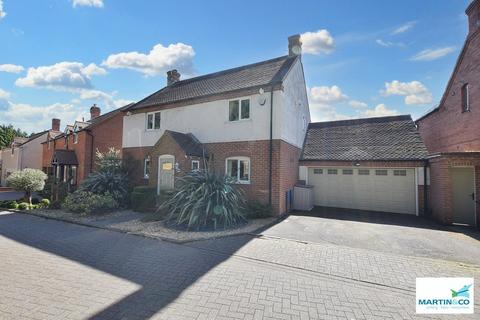 4 bedroom detached house for sale, Pilgrims Gate, Burbage