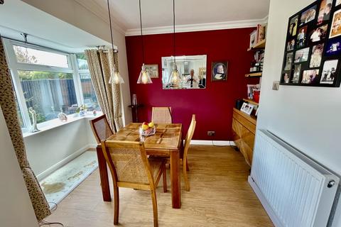 2 bedroom detached bungalow for sale, Edinburgh Drive, Spalding