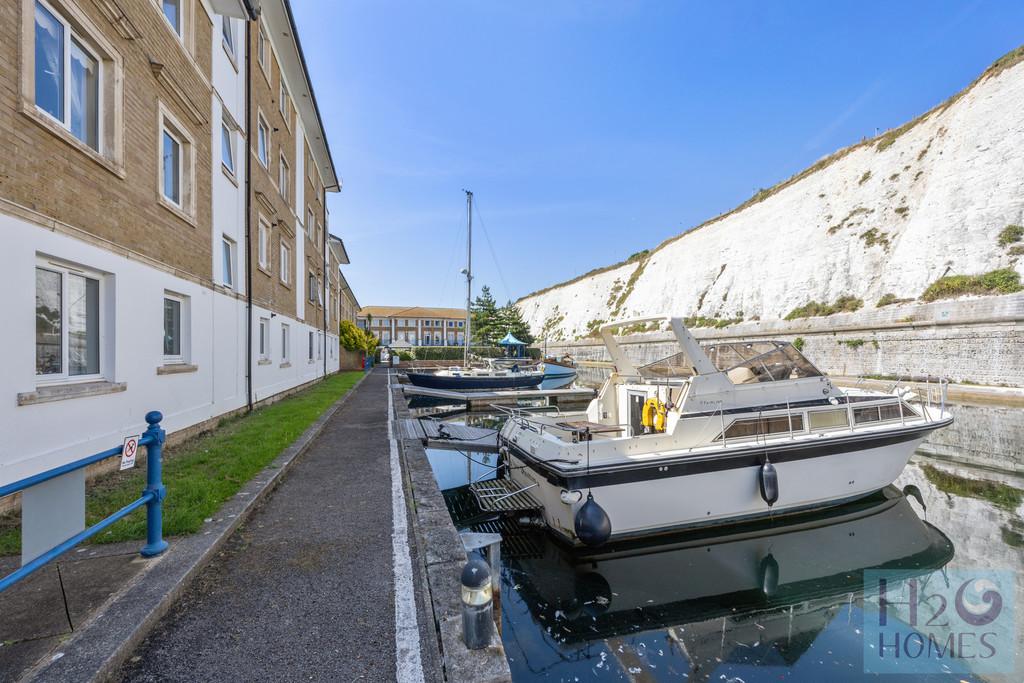 Victory Mews, 54-020