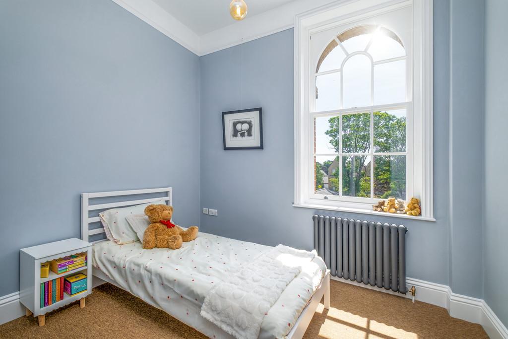 11 Belgrove Place-28