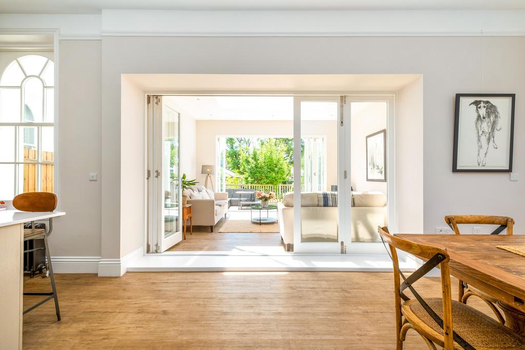 11 Belgrove Place-19