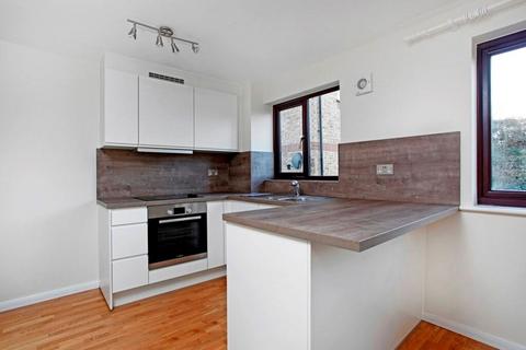 1 bedroom apartment to rent, at North East & South West, Flat 13, Francis Court, 3, Myers Lane SE14
