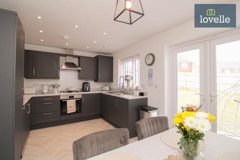 3 bedroom semi-detached house for sale, Daisy Drive, Laceby DN37