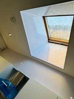 Studio to rent, Staines Road, Hounslow TW3