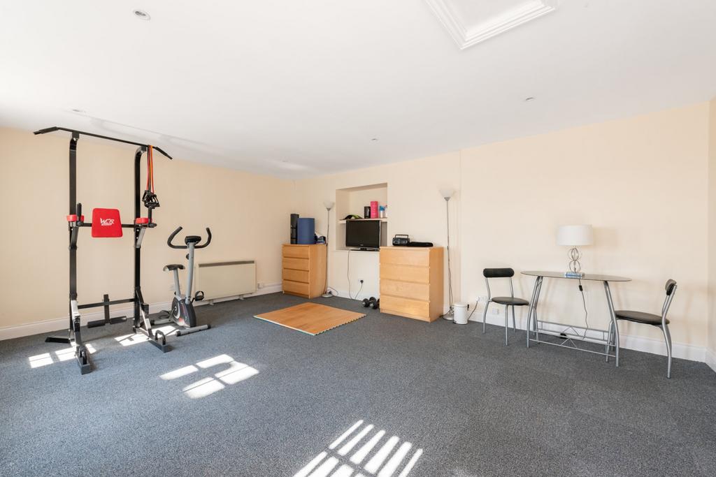 Entrance Hall / Gym