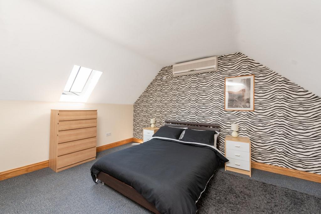 Bedroom Two - Ann 3