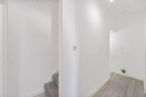 77 Cray Road, Sidcup, DA14 5DL