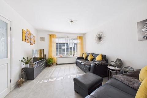85 Arden Grove, Kilsyth, G65 9LZ
