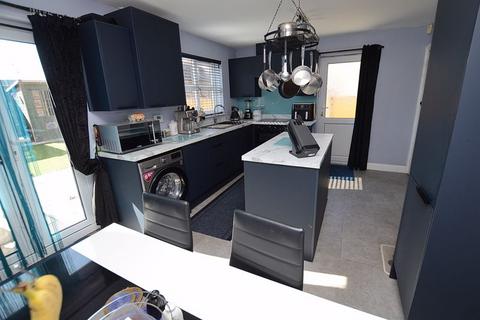 3 bedroom semi-detached house for sale, 40 Church Lane, Timberland