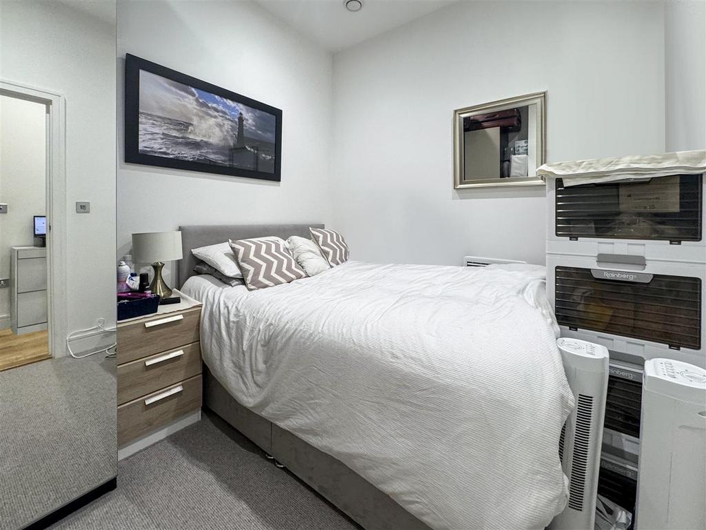 Study Bed.jpeg