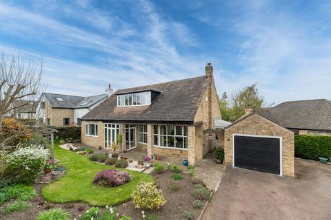 3 bedroom detached house for sale, Low Hall Road, Menston LS29