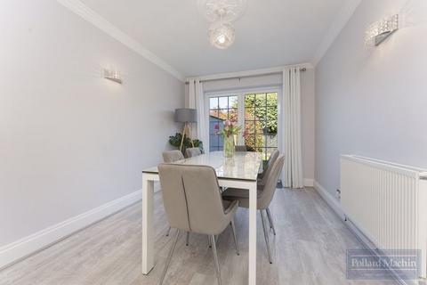 5 Turnstone Close, South Croydon, CR2 8SP