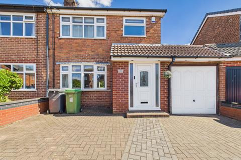 3 bedroom semi-detached house for sale, Somerset Road, Failsworth, Manchester, M35